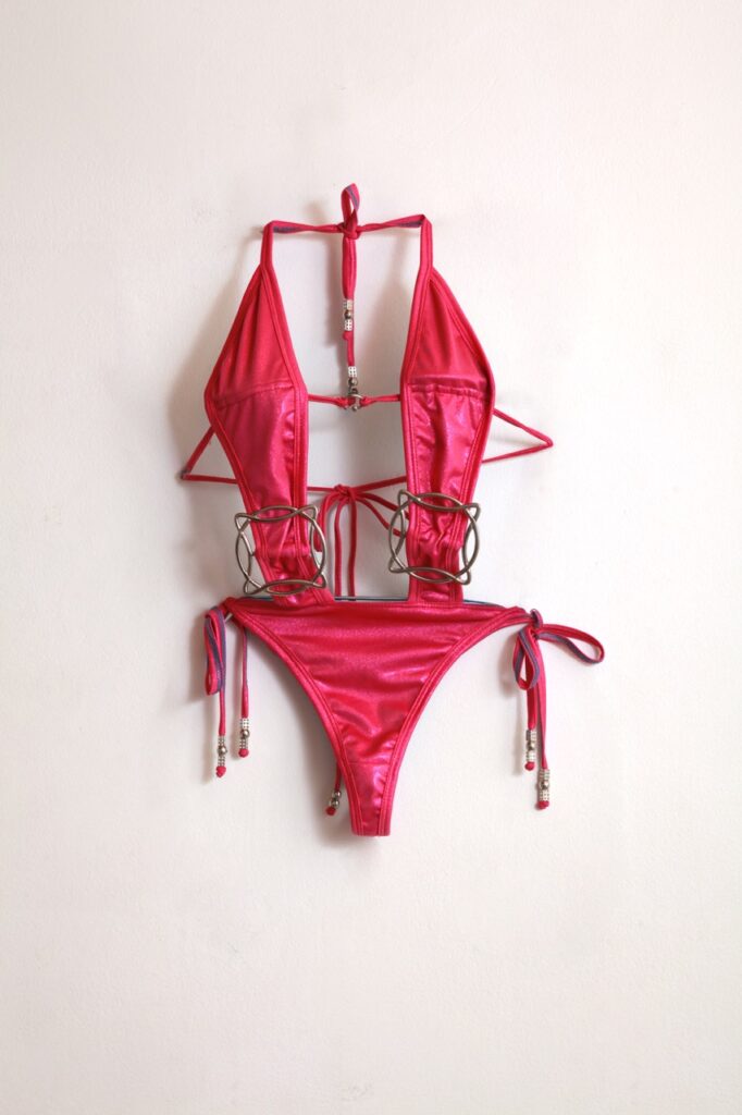 BODY KINNY QUEEN BITCH